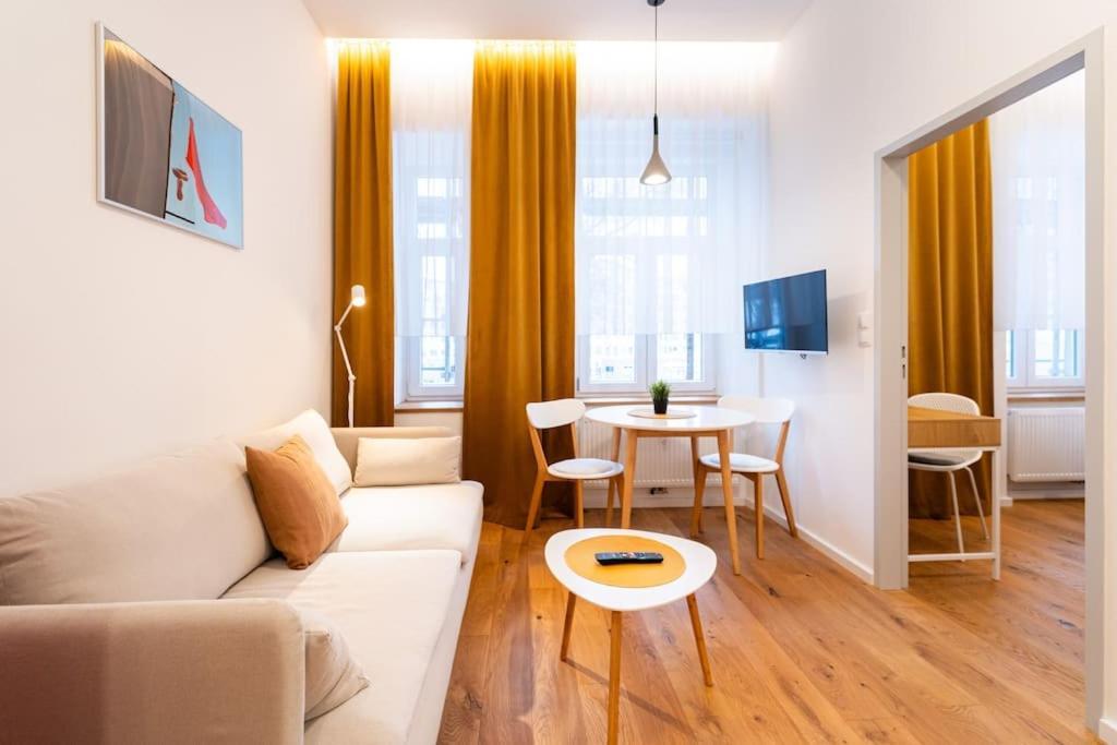 Cosy Apartment Koliste 25 Brno Bagian luar foto